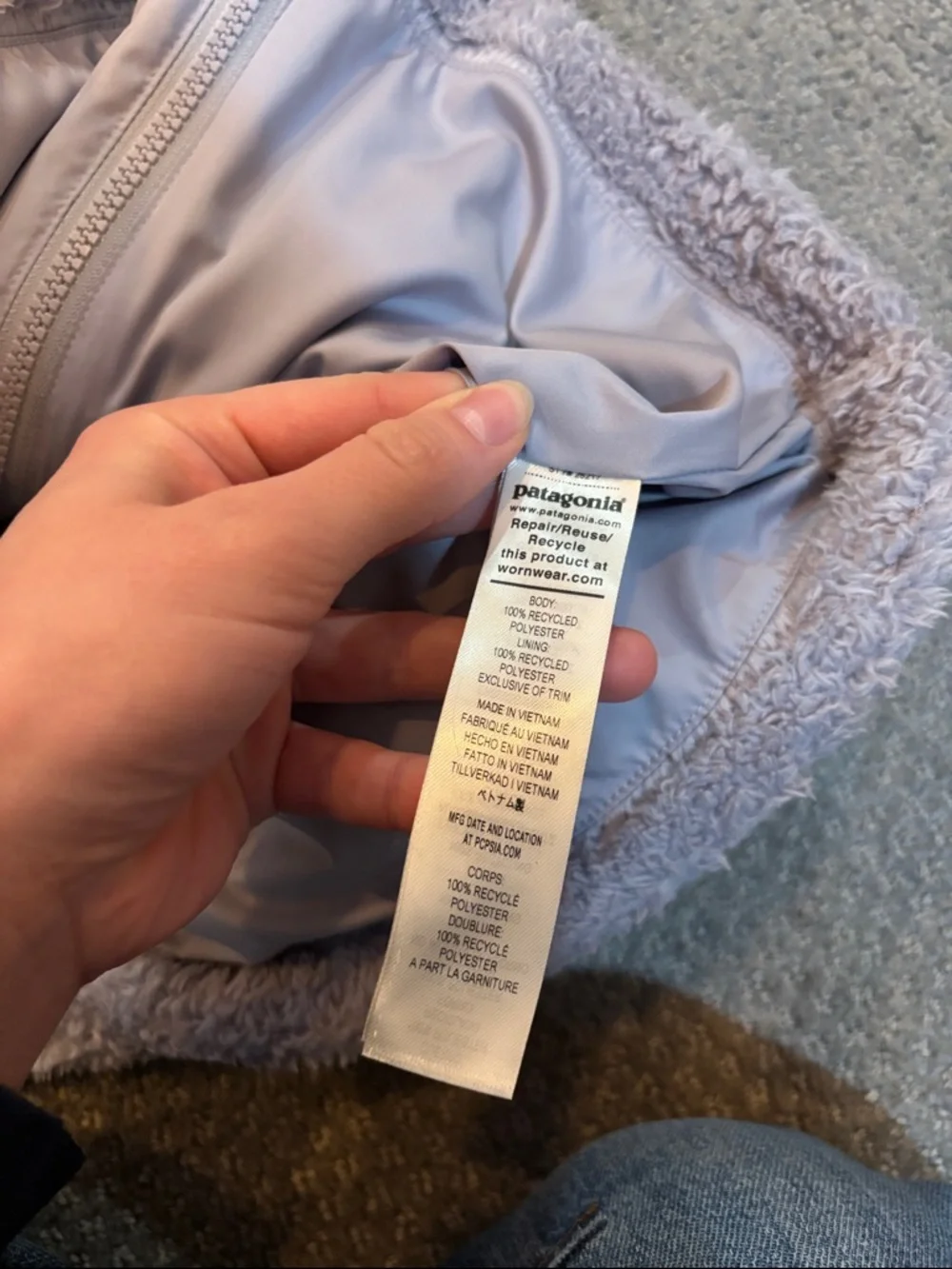 Patagonia Permafrost Purple Sherpa Fleece Vest - Picture 5 of 5